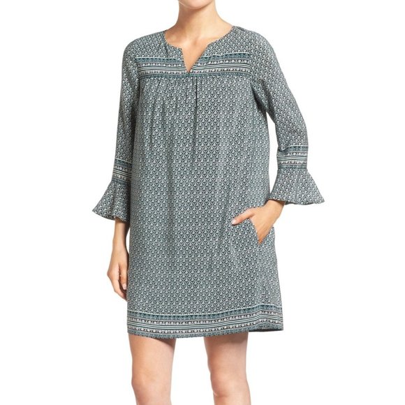 Madewell Dresses & Skirts - Name Brand: Madewell Starland Bell-Sleeve Dress